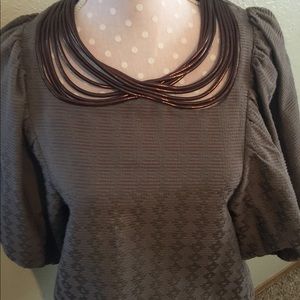 Bcbg blouse with beautiful coiled collar